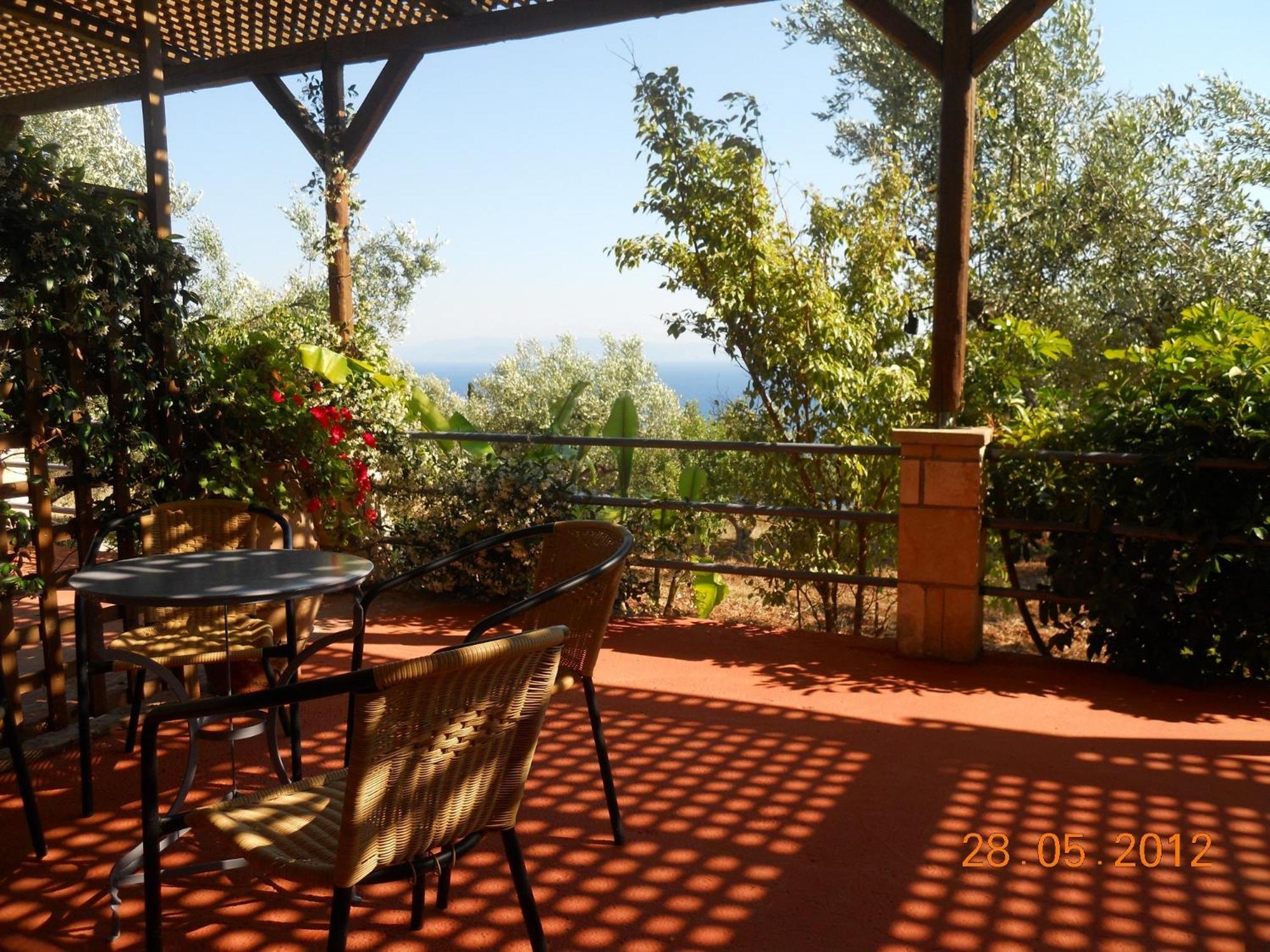 Delfinia Apartment Vlachata Bagian luar foto