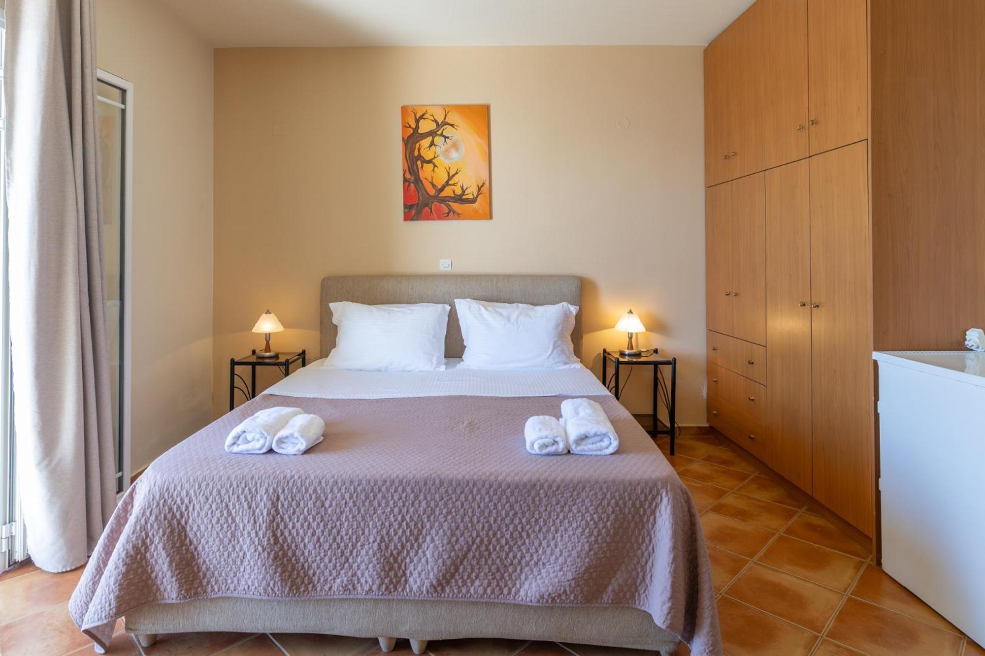 Delfinia Apartment Vlachata Bagian luar foto