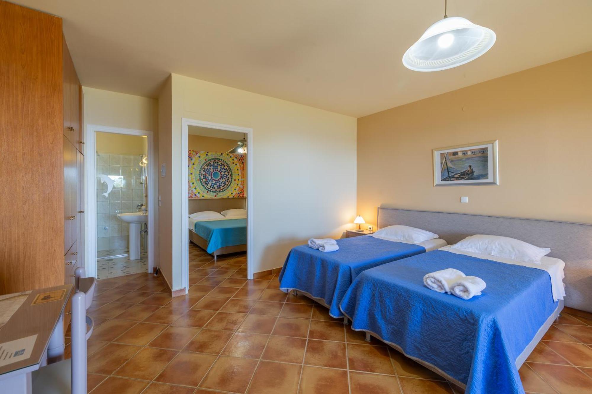 Delfinia Apartment Vlachata Bagian luar foto