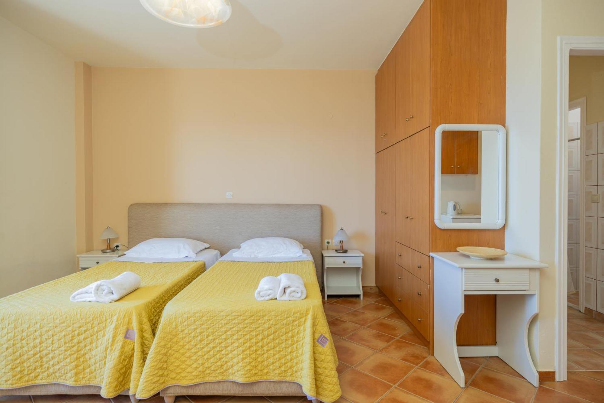 Delfinia Apartment Vlachata Bagian luar foto
