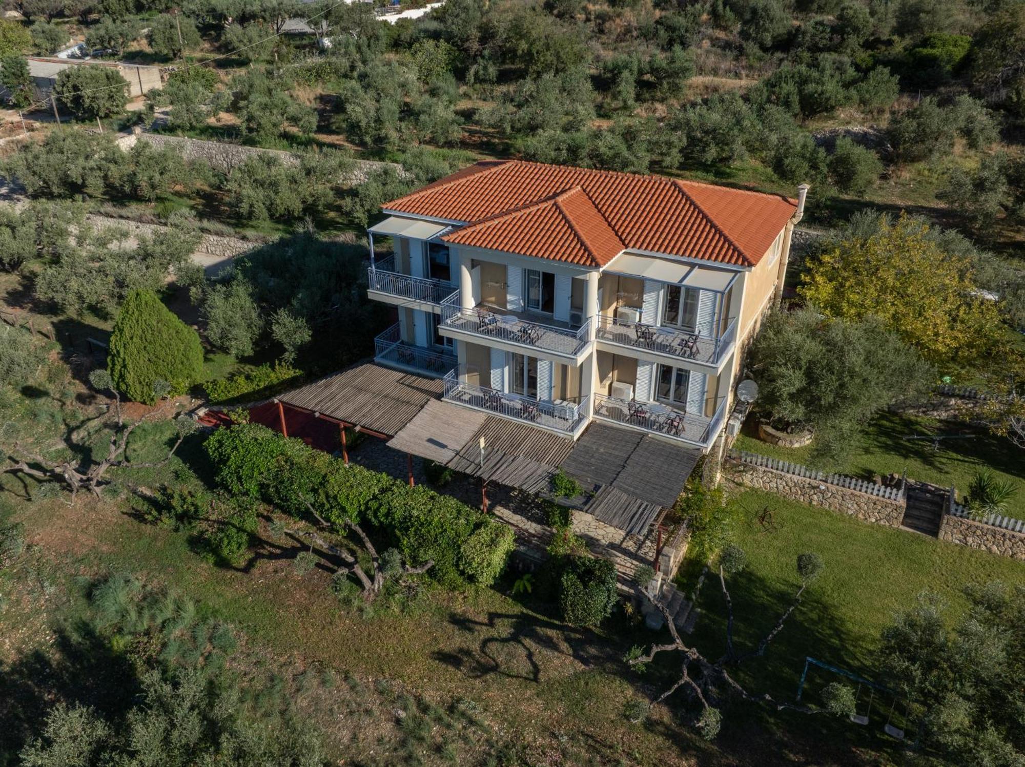 Delfinia Apartment Vlachata Bagian luar foto