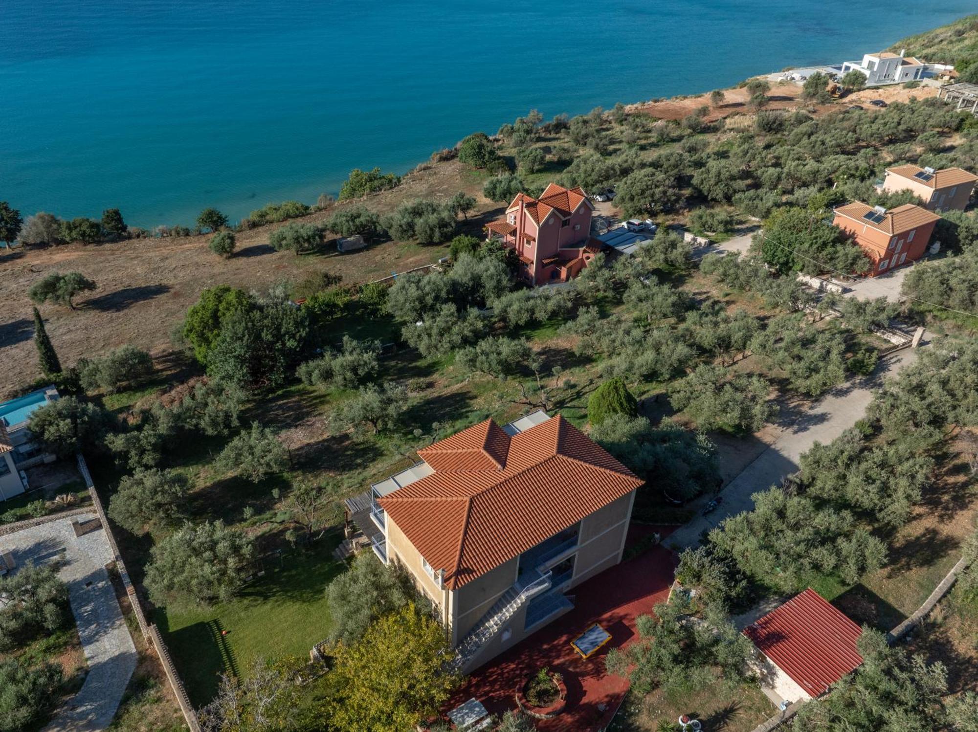 Delfinia Apartment Vlachata Bagian luar foto