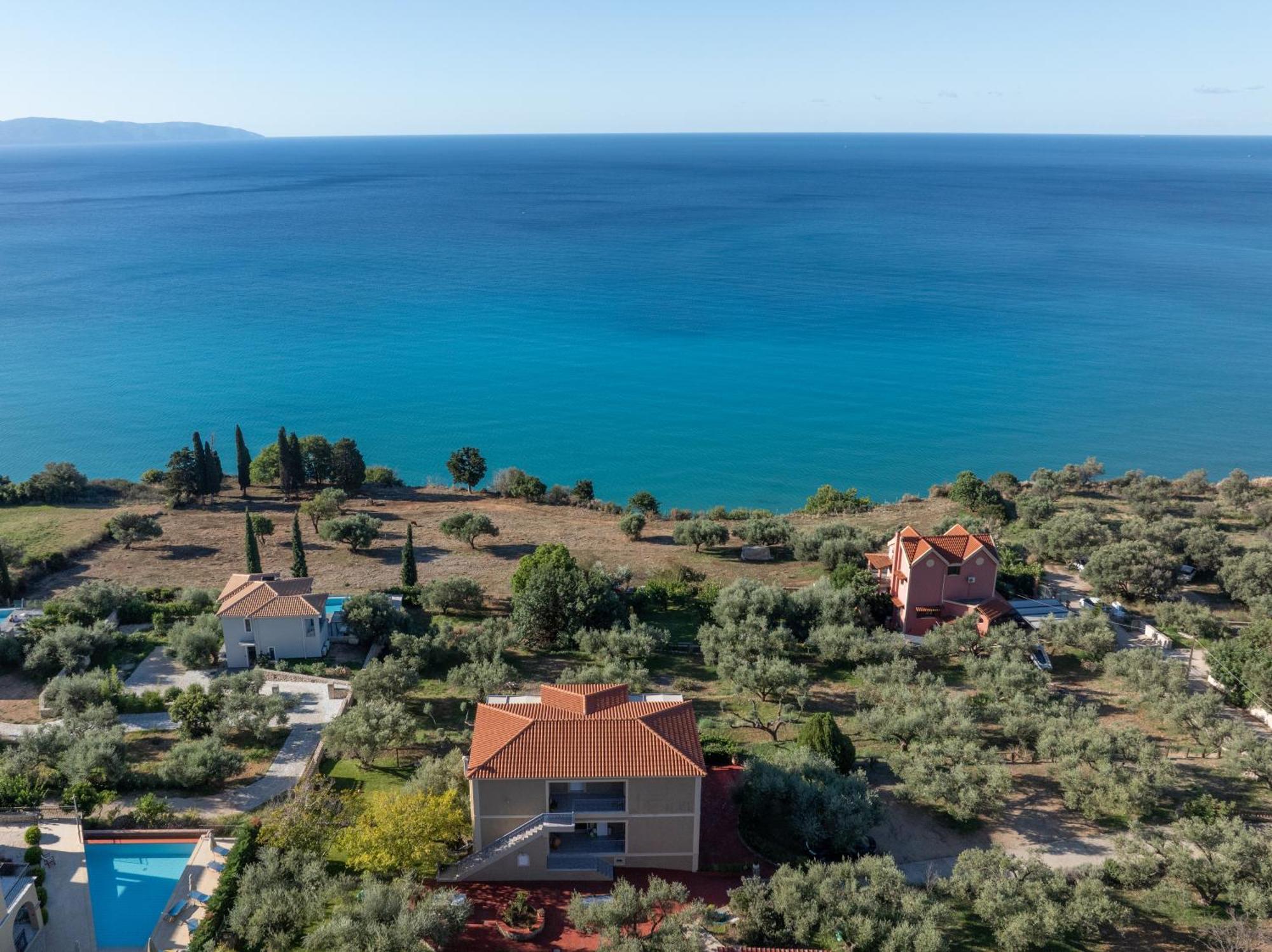 Delfinia Apartment Vlachata Bagian luar foto